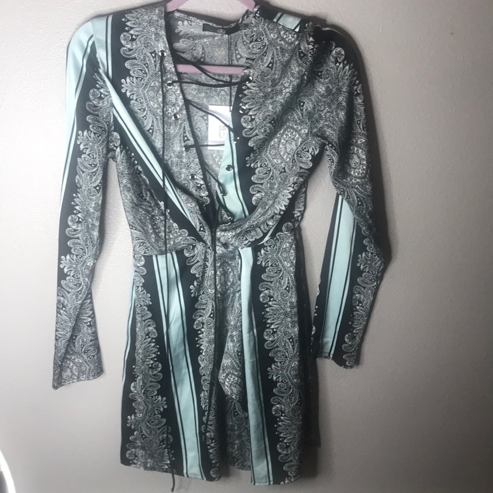 MISSGUIDED Silky Wrap Mini - Picture 2 of 7